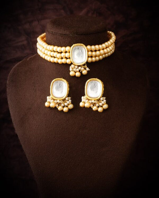 Kundan Pearl Golden Necklace With Earrings