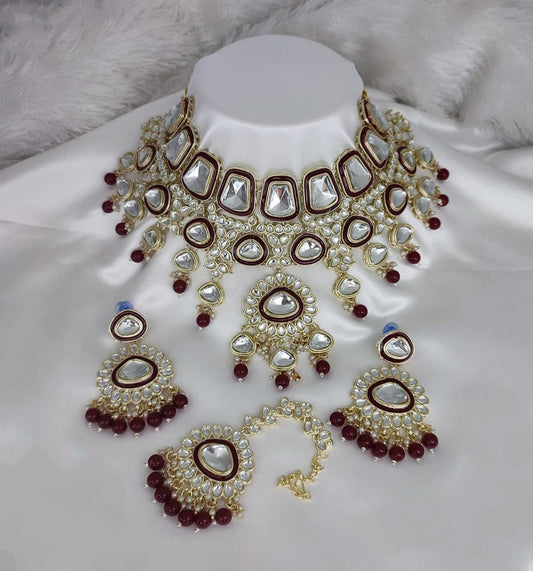 Exquisite Heavy Kundan Choker Necklace Set with Earrings and Tikka